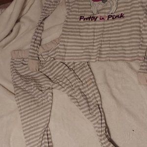 PJ'S